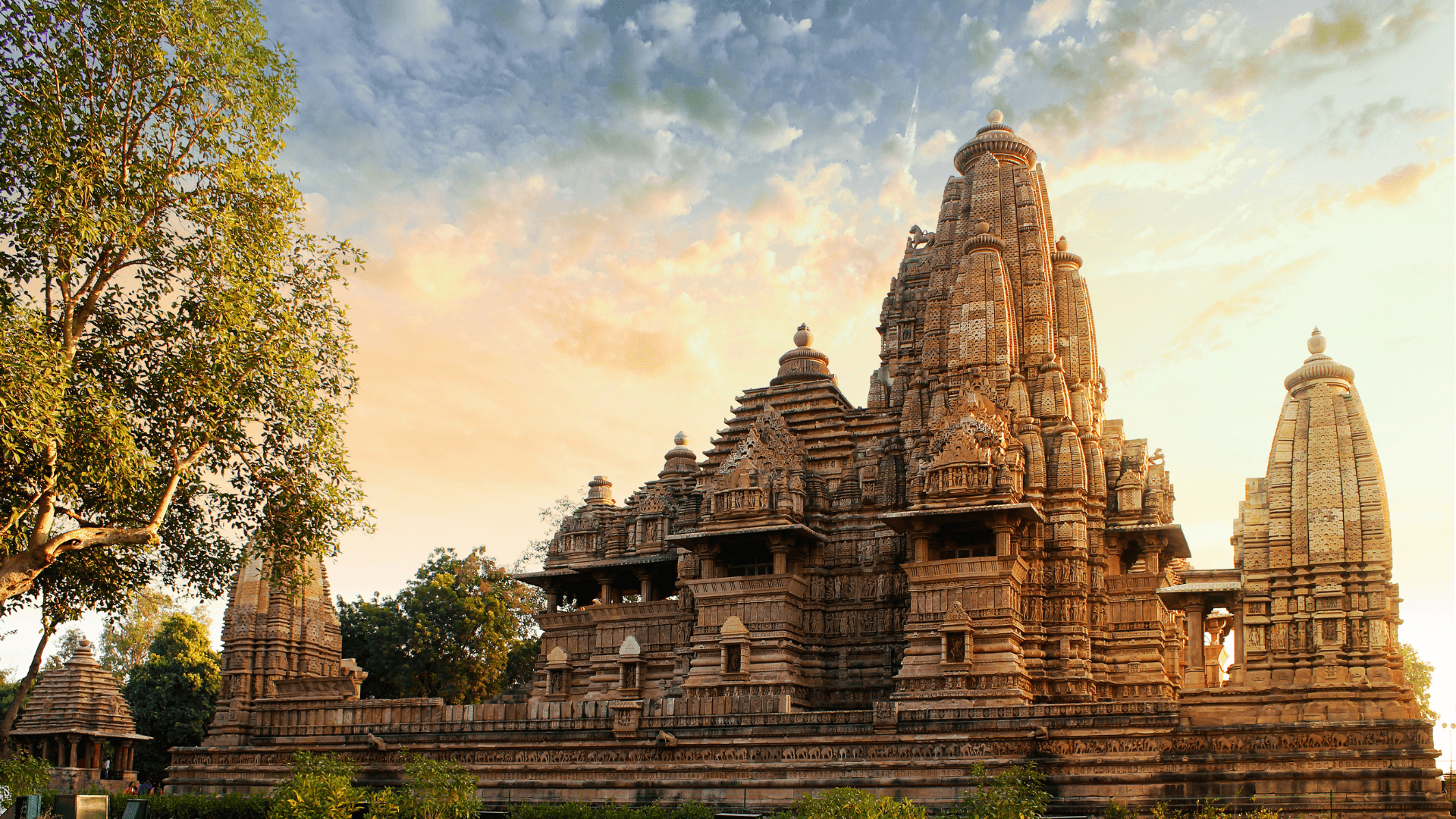 canal scene in europe
